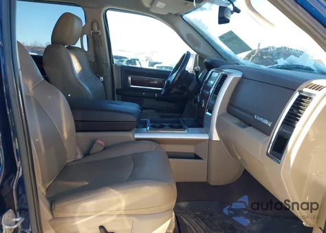 2011 Ram Ram 2500 Laramie z USA, uszkodzony, nr VIN 3D7TT2CT8BG599756